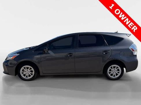 Used 2014 Toyota Prius V Three image 5