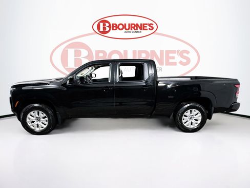 Used 2024 Nissan Frontier SV image 7