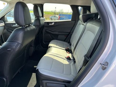 New 2025 Ford Escape SE image 33