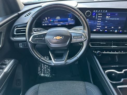 Certified 2024 Chevrolet Traverse LT image 17