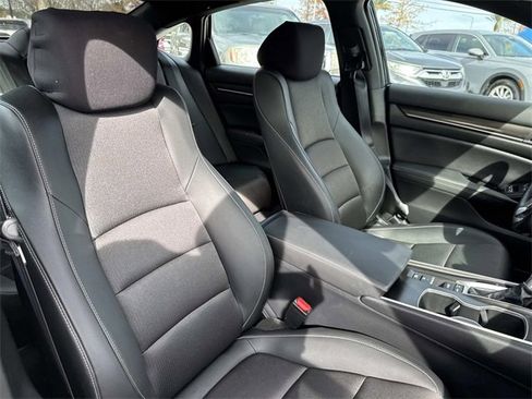 Used 2022 Honda Accord Sport image 10