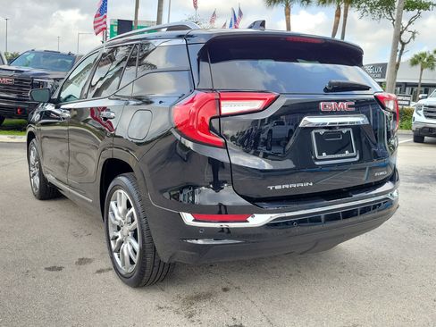 Used 2024 GMC Terrain Denali w/ Denali Premium Package image 7