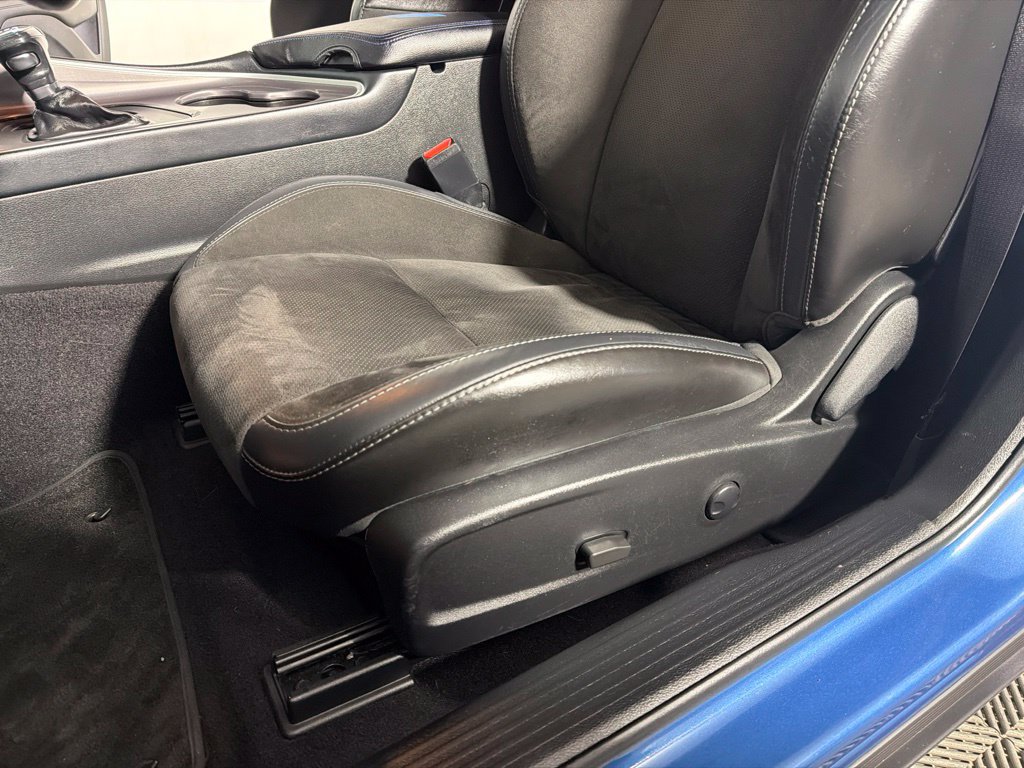 Used 2022 Dodge Challenger R/T Scat Pack w/ Shaker Package RWD image 11
