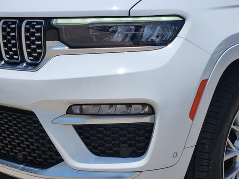 Used 2025 Jeep Grand Cherokee Summit AWD/4WD image 5
