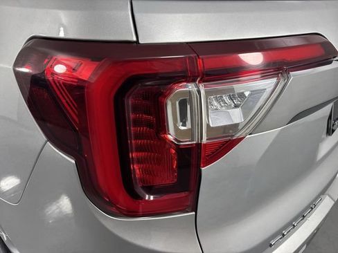 Used 2020 GMC Acadia Denali FWD image 30