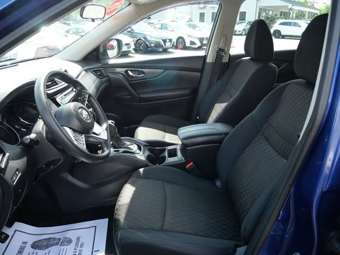 Used 2018 Nissan Rogue S AWD/4WD image 10