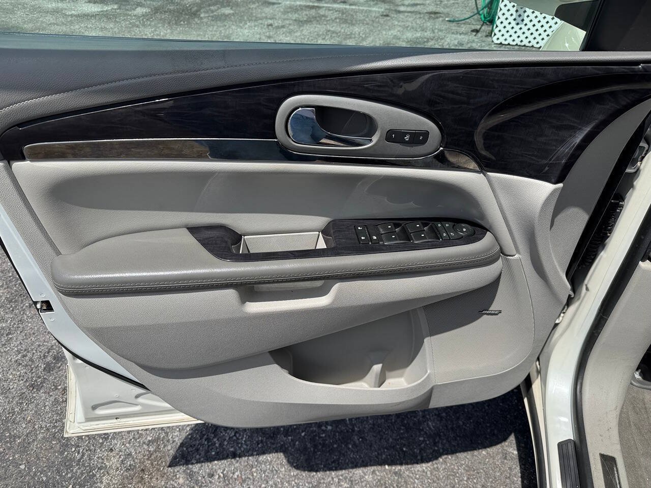 Used 2015 Buick Enclave Premium w/ Trailering Package FWD image 12