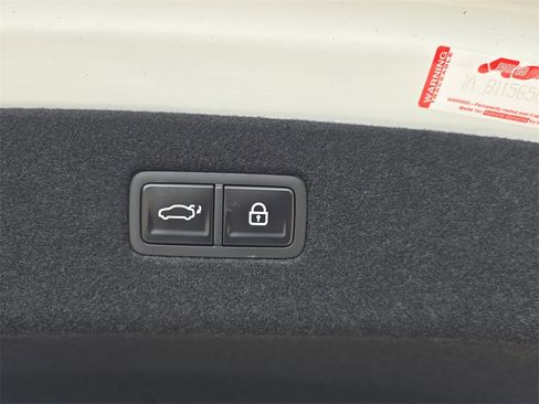 New 2026 Genesis G90 3.5T Prestige image 13