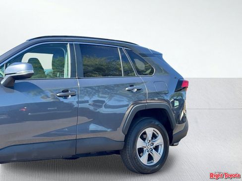 Certified 2025 Toyota RAV4 XLE AWD/4WD image 9