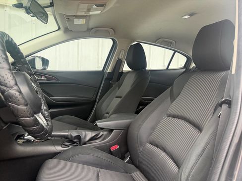 Used 2016 MAZDA MAZDA3 i Sport w/ Preferred Equipment Package FWD image 12