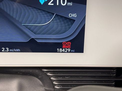 Certified 2024 Hyundai Ioniq 5 SEL image 21