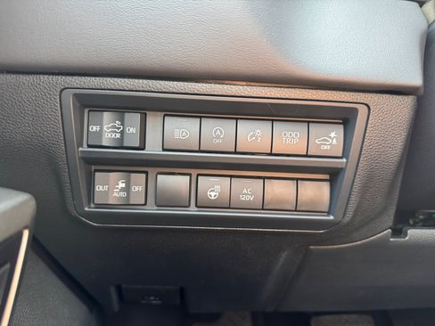 New 2026 Toyota Tundra Platinum AWD/4WD image 19