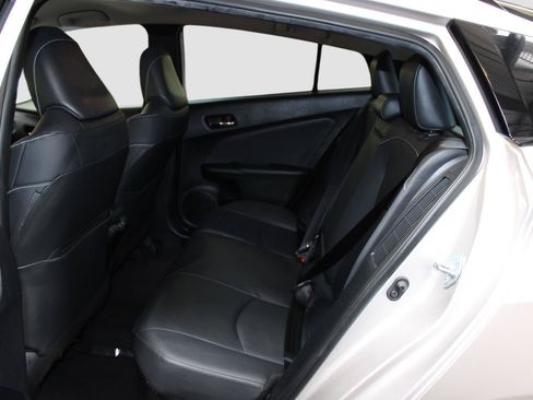 Used 2021 Toyota Prius Prime XLE FWD image 37