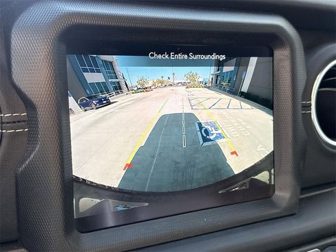 Used 2023 Jeep Wrangler Unlimited Sahara w/ Cold Weather Group image 14