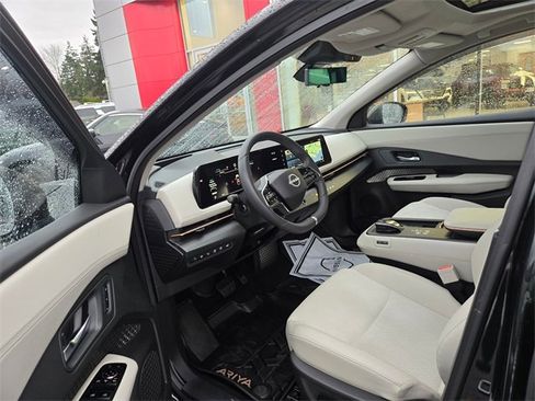 Used 2024 Nissan Ariya FWD image 21