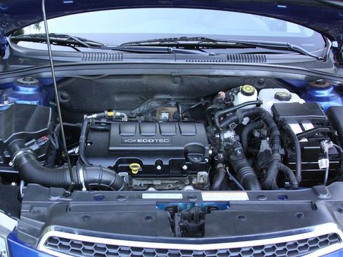Used 2012 Chevrolet Cruze LT FWD image 12