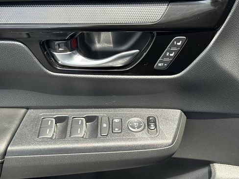 Used 2025 Honda CR-V EX-L image 17