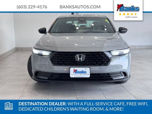 Used 2024 Honda Accord Sport image 3