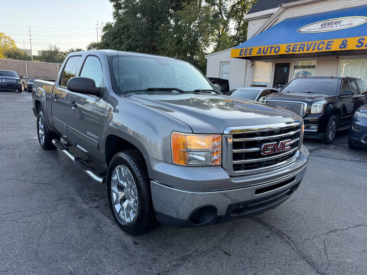 Used 2013 GMC Sierra 1500 SLE RWD image 2