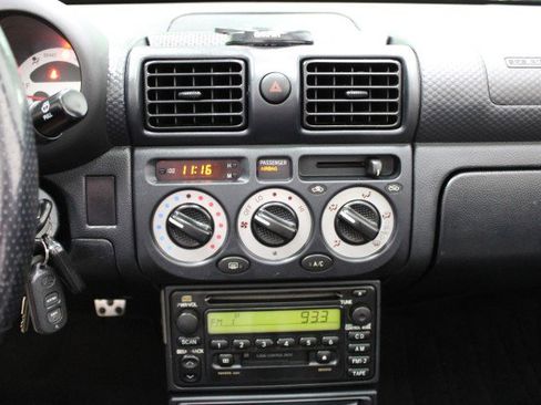 Used 2001 Toyota MR2 image 25