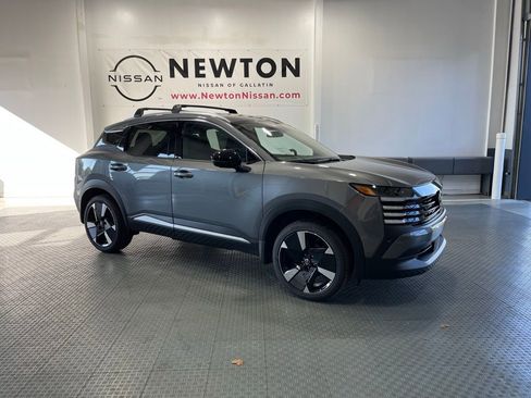 New 2026 Nissan Kicks SR w/ Cold Weather Package image 1