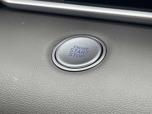 Used 2025 Hyundai Elantra Sport FWD image 32