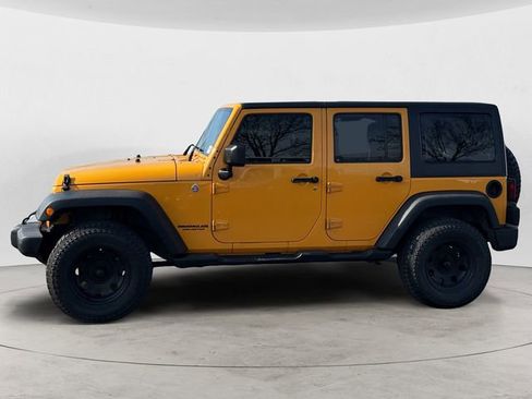 Used 2012 Jeep Wrangler Unlimited Sahara image 2