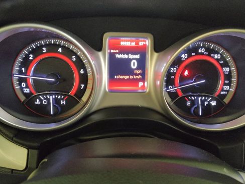 Used 2019 Dodge Journey SE w/ Premium Group FWD image 23