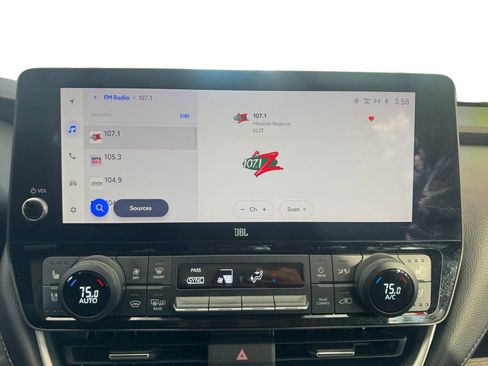 Used 2024 Toyota Grand Highlander Limited image 26