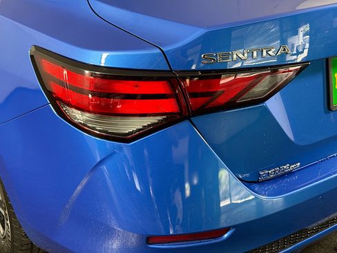 Used 2024 Nissan Sentra SV FWD image 36
