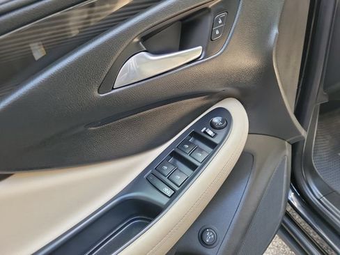 Used 2020 Buick Envision Preferred FWD image 17