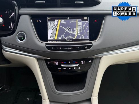 Used 2017 Cadillac XT5 Luxury w/ Driver Awareness Package image 20