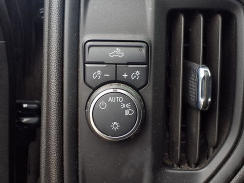 Used 2024 Chevrolet Silverado 1500 Custom w/ LPO, Dark Essentials Package RWD image 17