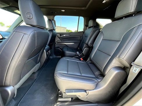 New 2026 Chevrolet Traverse LT w/ Sun and Wheel Package image 13