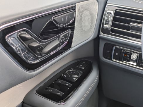 Used 2023 Lincoln Navigator L Black Label image 24