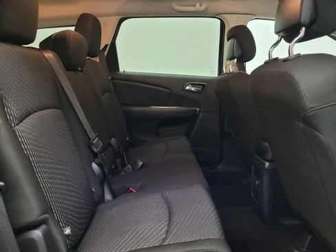 Used 2019 Dodge Journey SE w/ Connectivity Group image 19