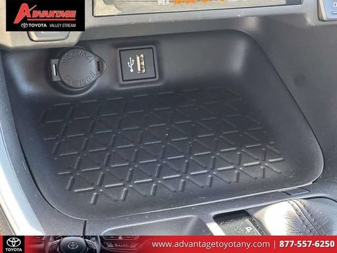 Used 2024 Toyota RAV4 LE AWD/4WD image 34
