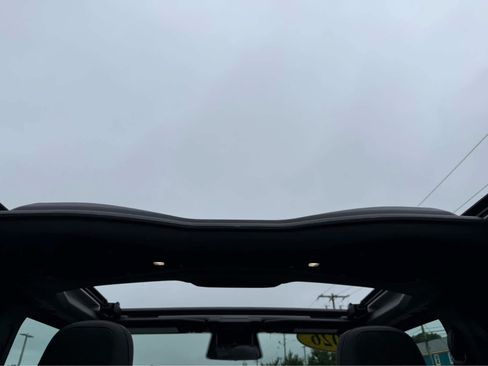 Used 2026 Jeep Wrangler Unlimited Sport AWD/4WD image 13