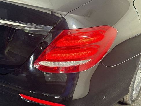Used 2019 Mercedes-Benz E 300 image 38