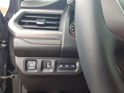 Used 2023 GMC Acadia AT4 w/ Technology Package AWD/4WD image 21
