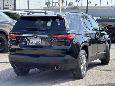 Used 2022 Chevrolet Traverse LT FWD image 5