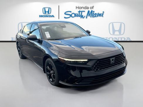 New 2025 Honda Accord SE image 1