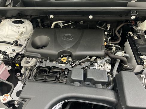 Used 2024 Toyota RAV4 XLE FWD image 26
