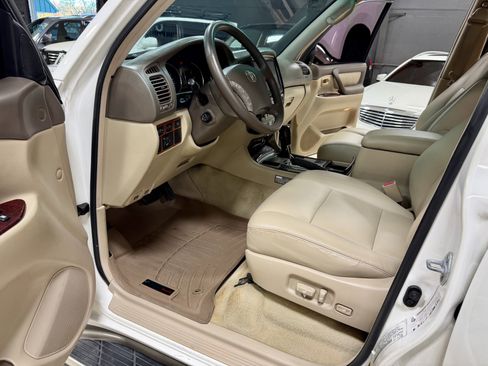 Used 2005 Toyota Land Cruiser image 17