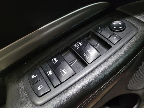 Used 2018 Dodge Durango SXT w/ Quick Order Package 2BB AWD/4WD image 27