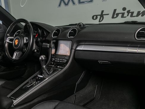 Used 2018 Porsche 718 Boxster w/ Sport Chrono Package RWD image 24