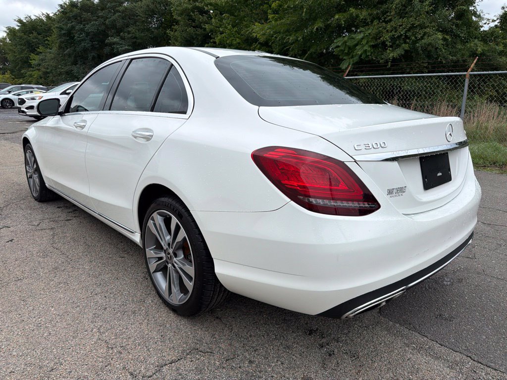 Used 2019 Mercedes-Benz C 300 4MATIC Sedan image 4