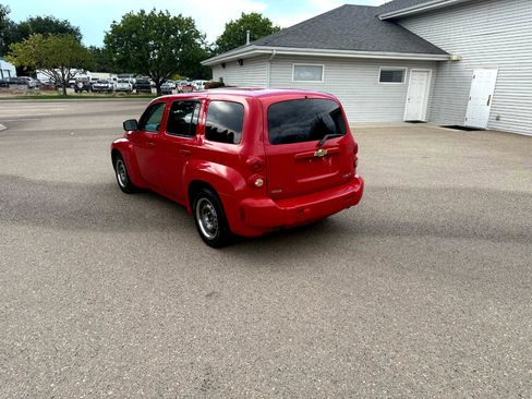 Used 2009 Chevrolet HHR LS image 3