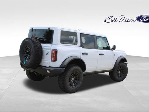 New 2026 Ford Bronco Badlands AWD/4WD image 3