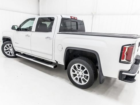 Used 2017 GMC Sierra 1500 Denali AWD/4WD image 4